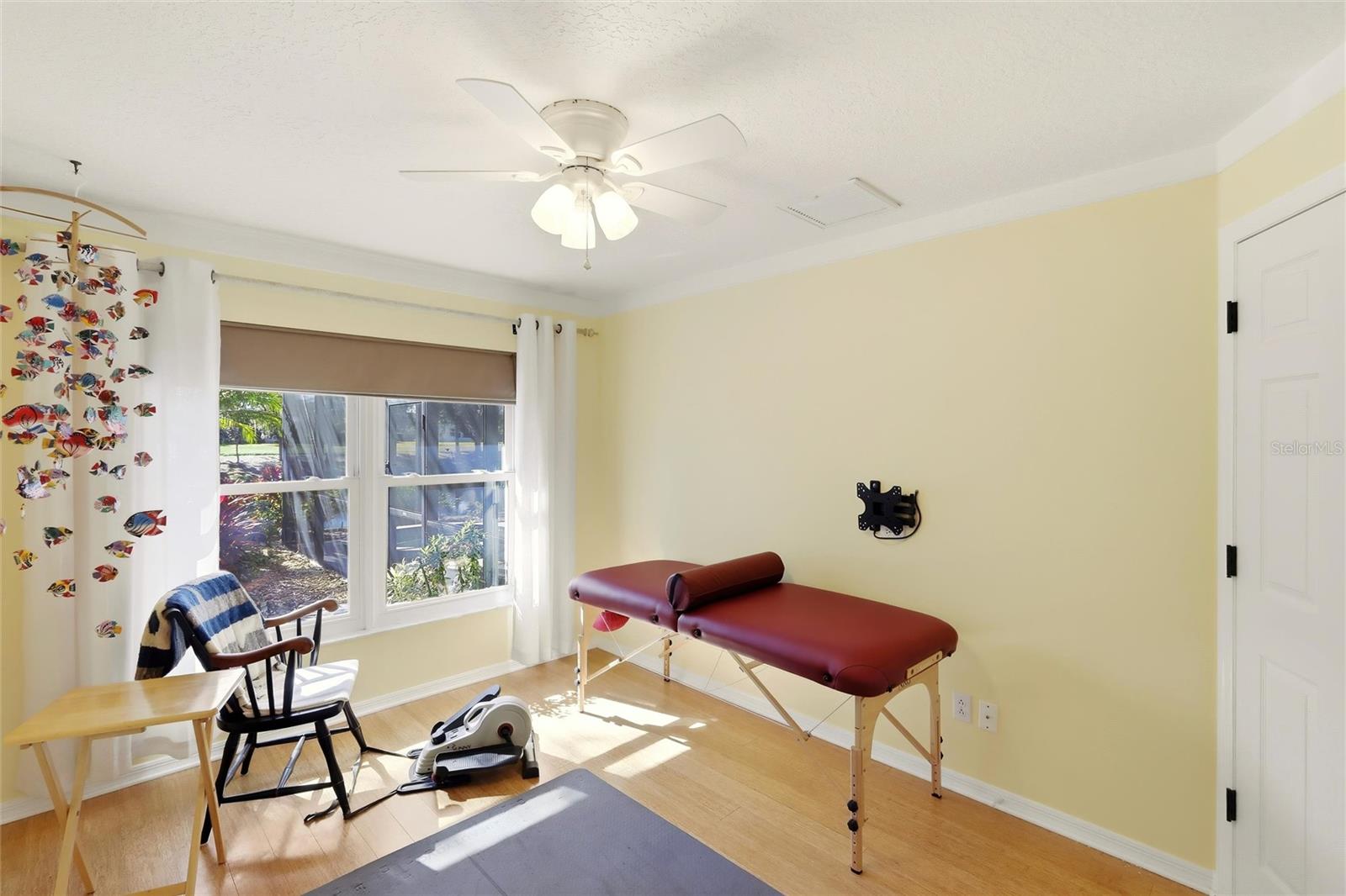 HIDDEN OAKS - Residential