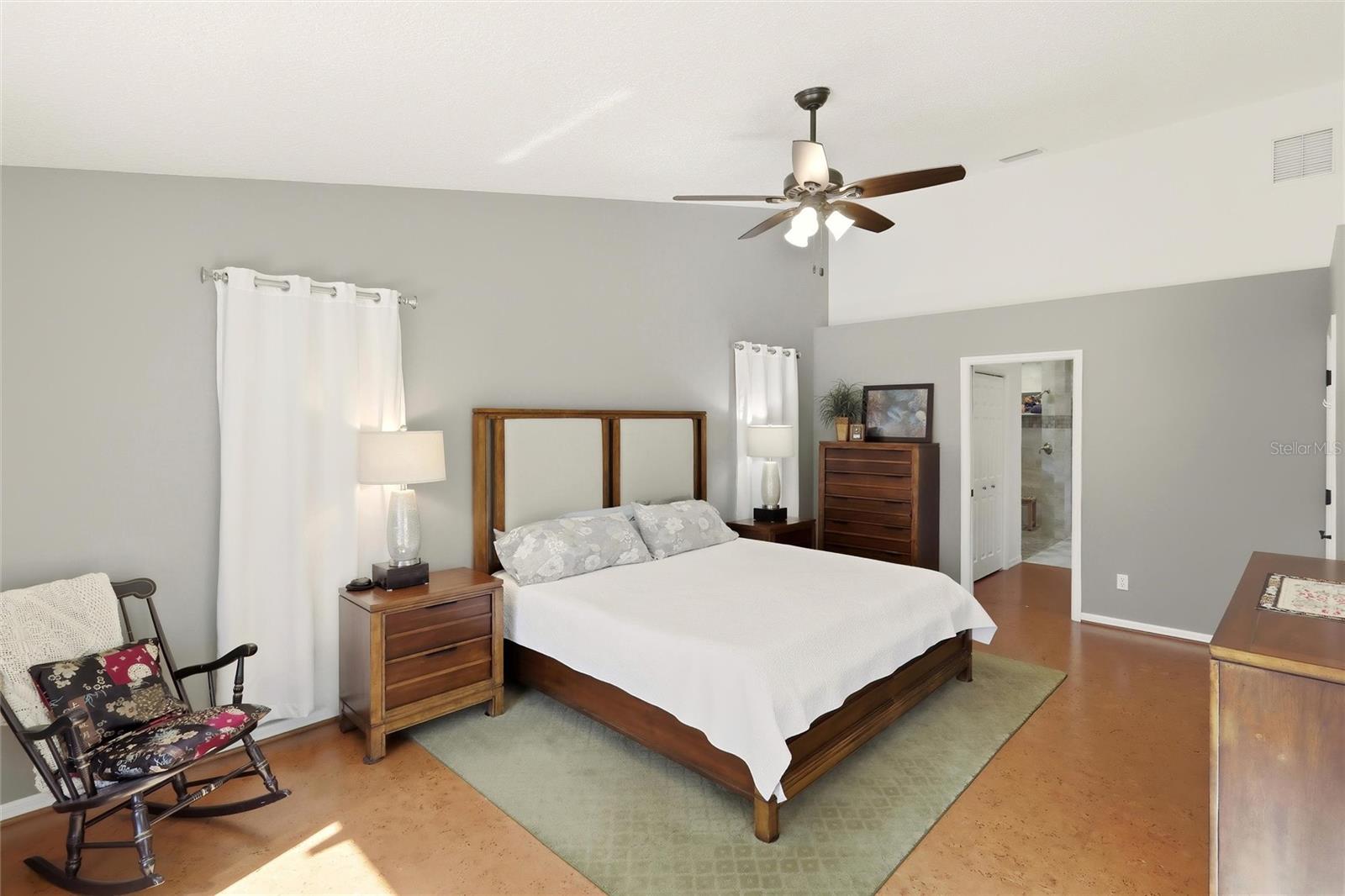 HIDDEN OAKS - Residential