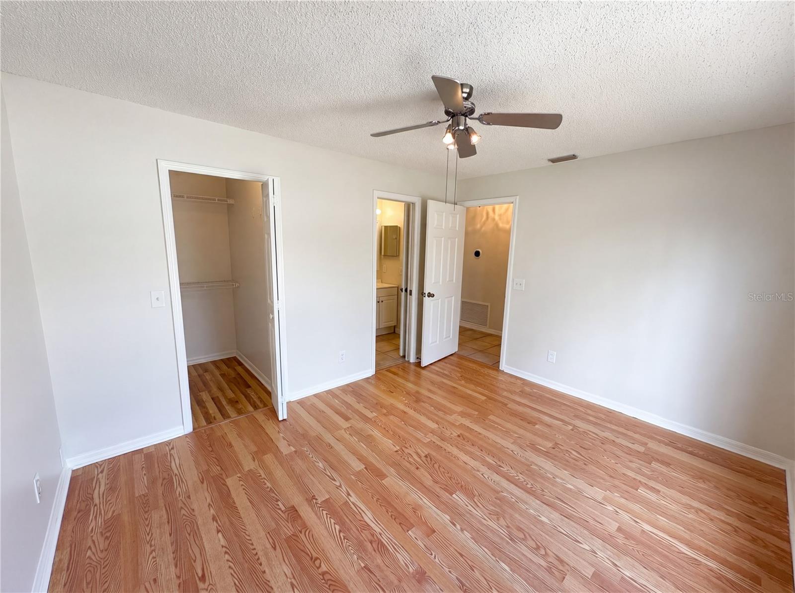 DEAN COVE - Residential