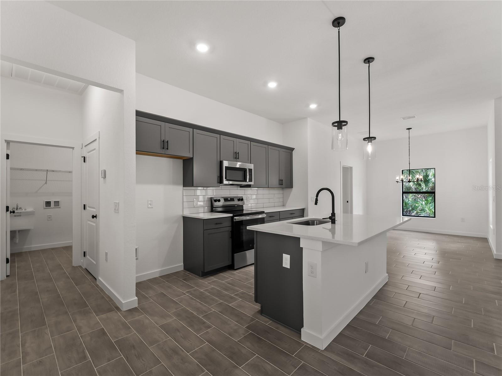 PORT CHARLOTTE SUB 24 - Residential