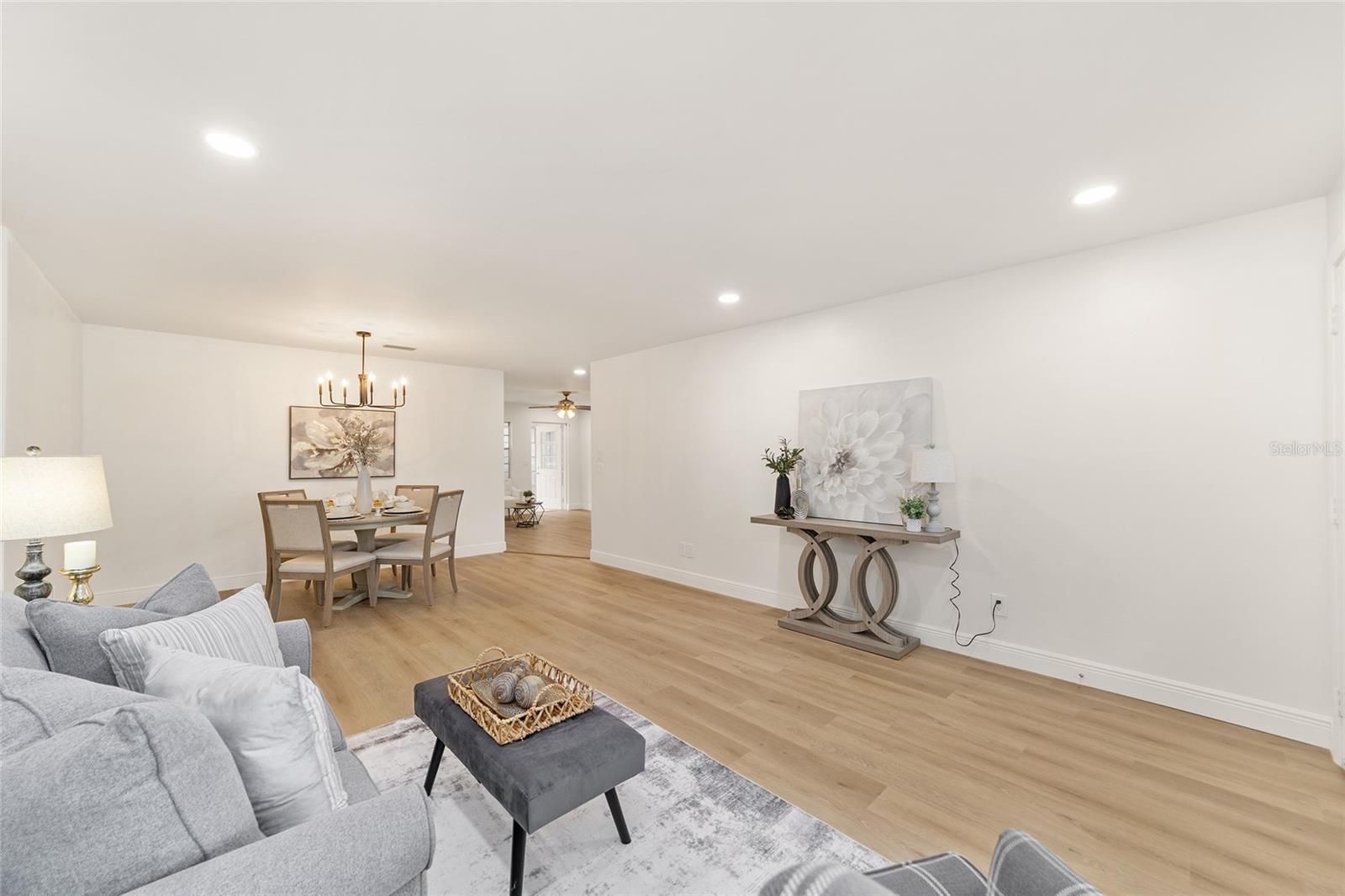 ON TOP OF THE WORLD - Residential