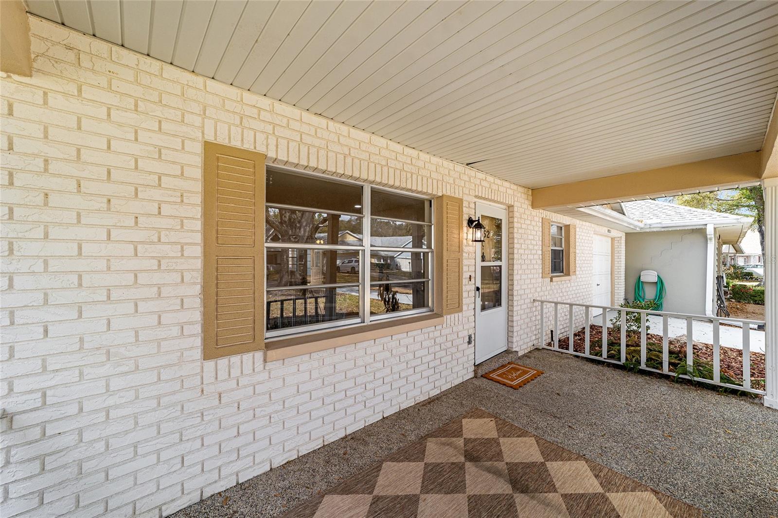 ON TOP OF THE WORLD - Residential