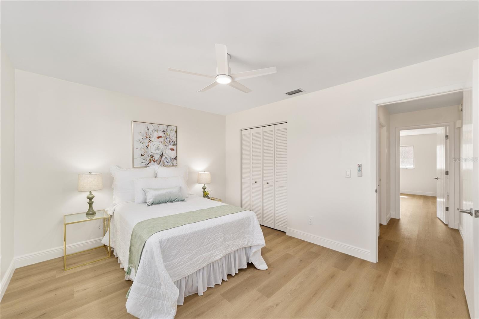 ON TOP OF THE WORLD - Residential