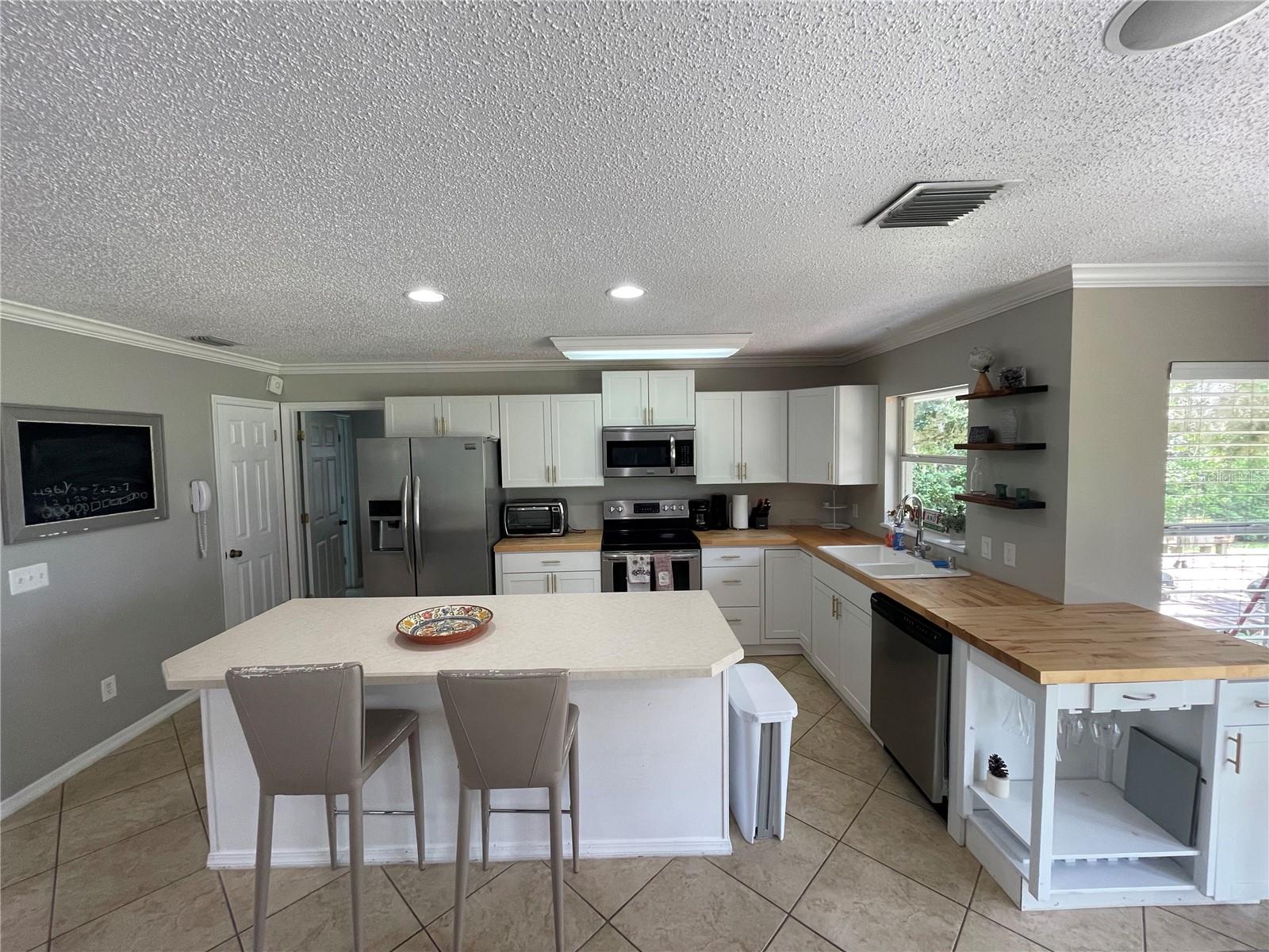 12860 LAKE SAWYER LANE