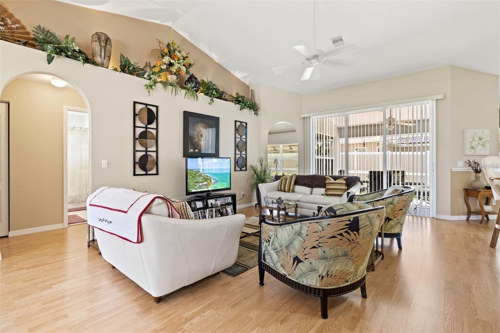 830 POINCIANA ROAD