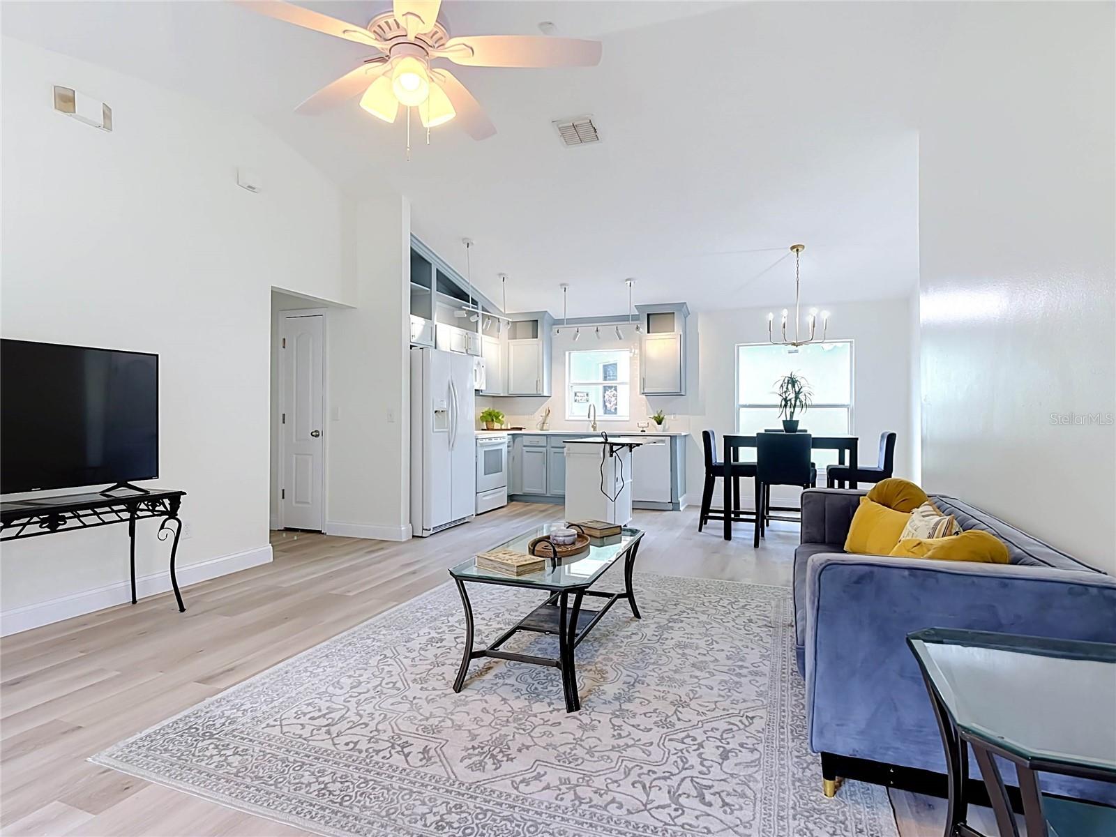 1501 ROYAL RIDGE DRIVE