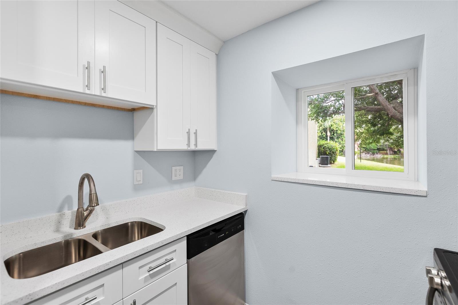 WOODSIDE VILLAGE CONDO - Residential