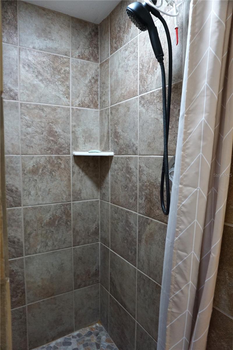 BONNIE BAY UNIT THREE PHASE ONE - Residential