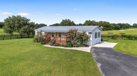 Tiny photo for 18800 SE 47 Place, Morriston, FL 32668 (MLS # OM705137)