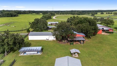 Tiny photo for 18800 SE 47 Place, Morriston, FL 32668 (MLS # OM705137)