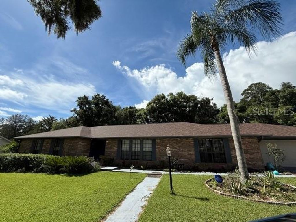 Photo of 1540 Ashley Oaks Drive, Deland, FL 32720 (MLS # O6336915)