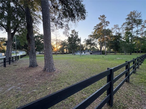 Tiny photo for 6133 SE 123rd Lane, Belleview, FL 34420 (MLS # OM725704)