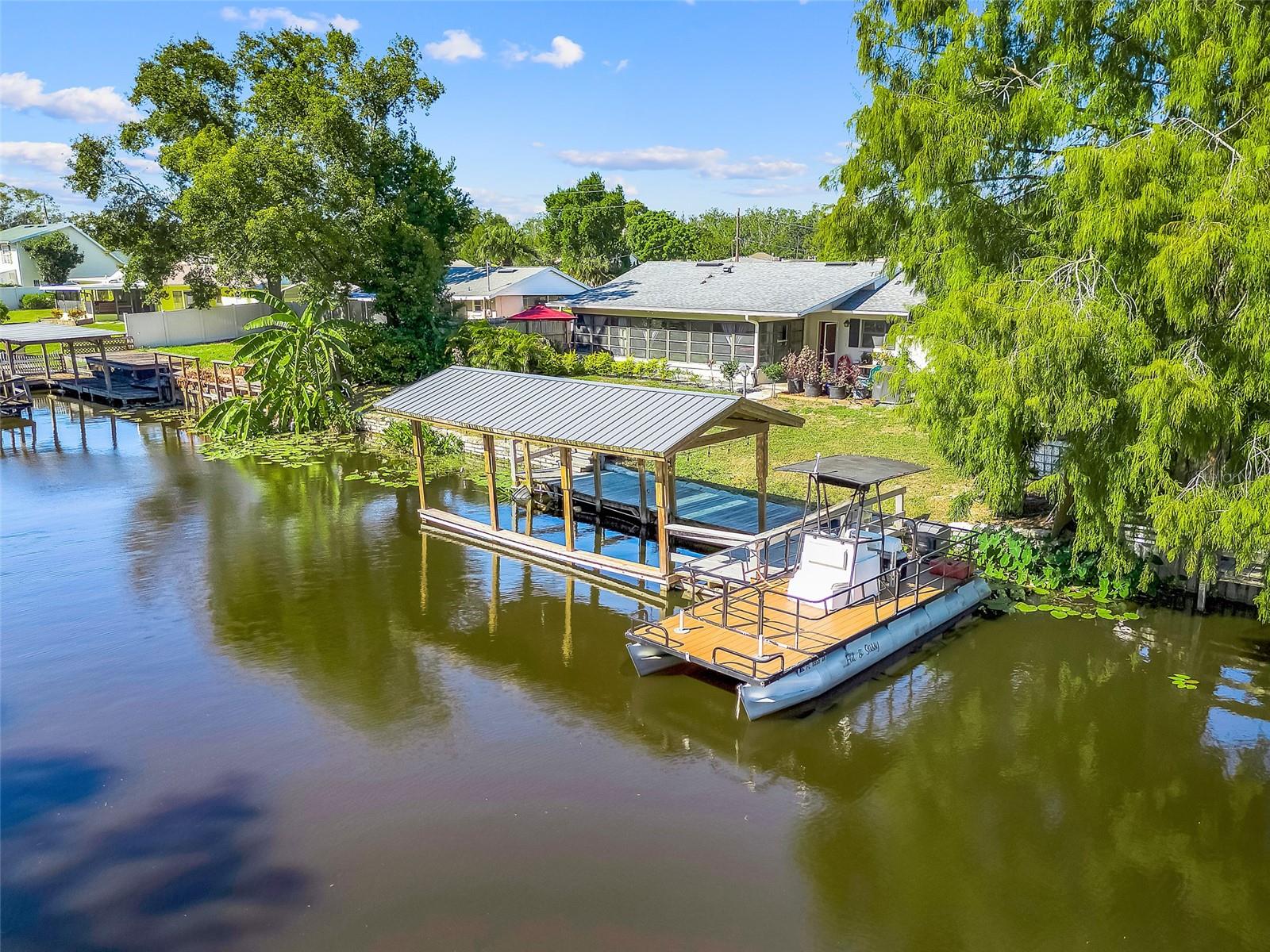 LAKE HARRIS SHORES UNIT 01 - Residential