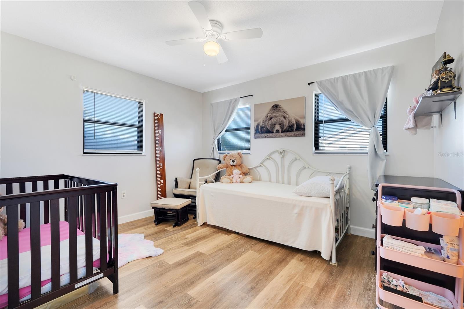 LAKE HARRIS SHORES UNIT 01 - Residential