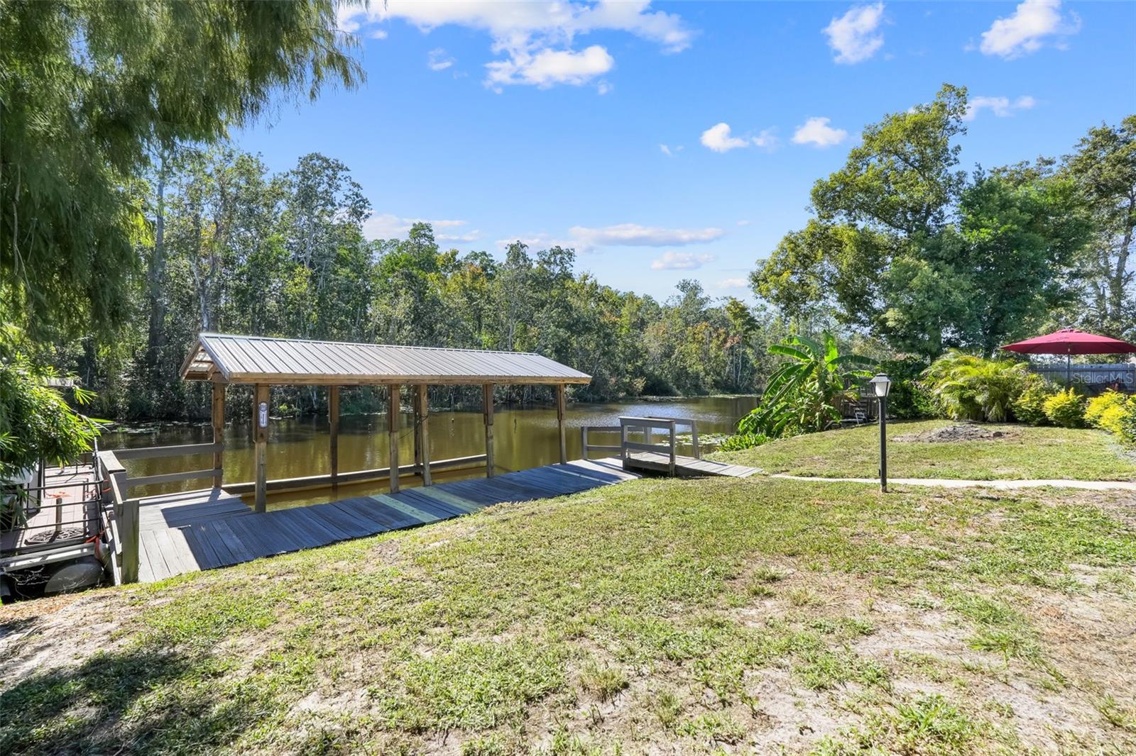 LAKE HARRIS SHORES UNIT 01 - Residential