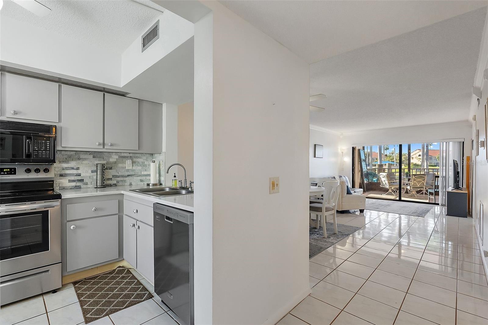 BAHIA DEL MAR II - Residential