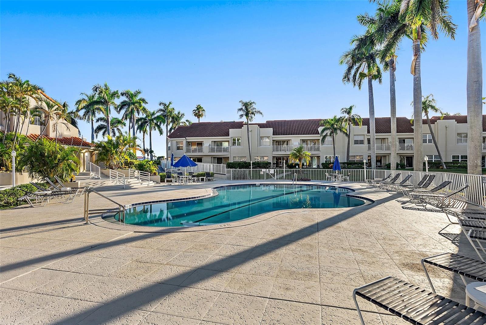 BAHIA DEL MAR II - Residential