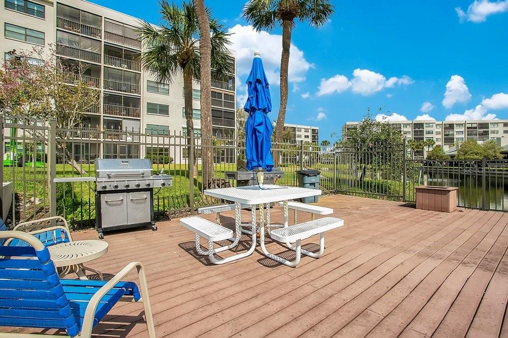 PASADENA COVE CONDO - Residential
