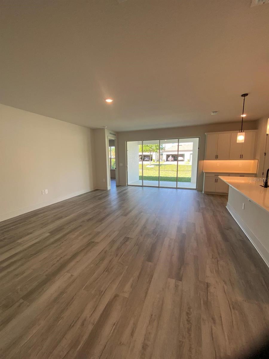 9493 EMERALD BERRY DRIVE
