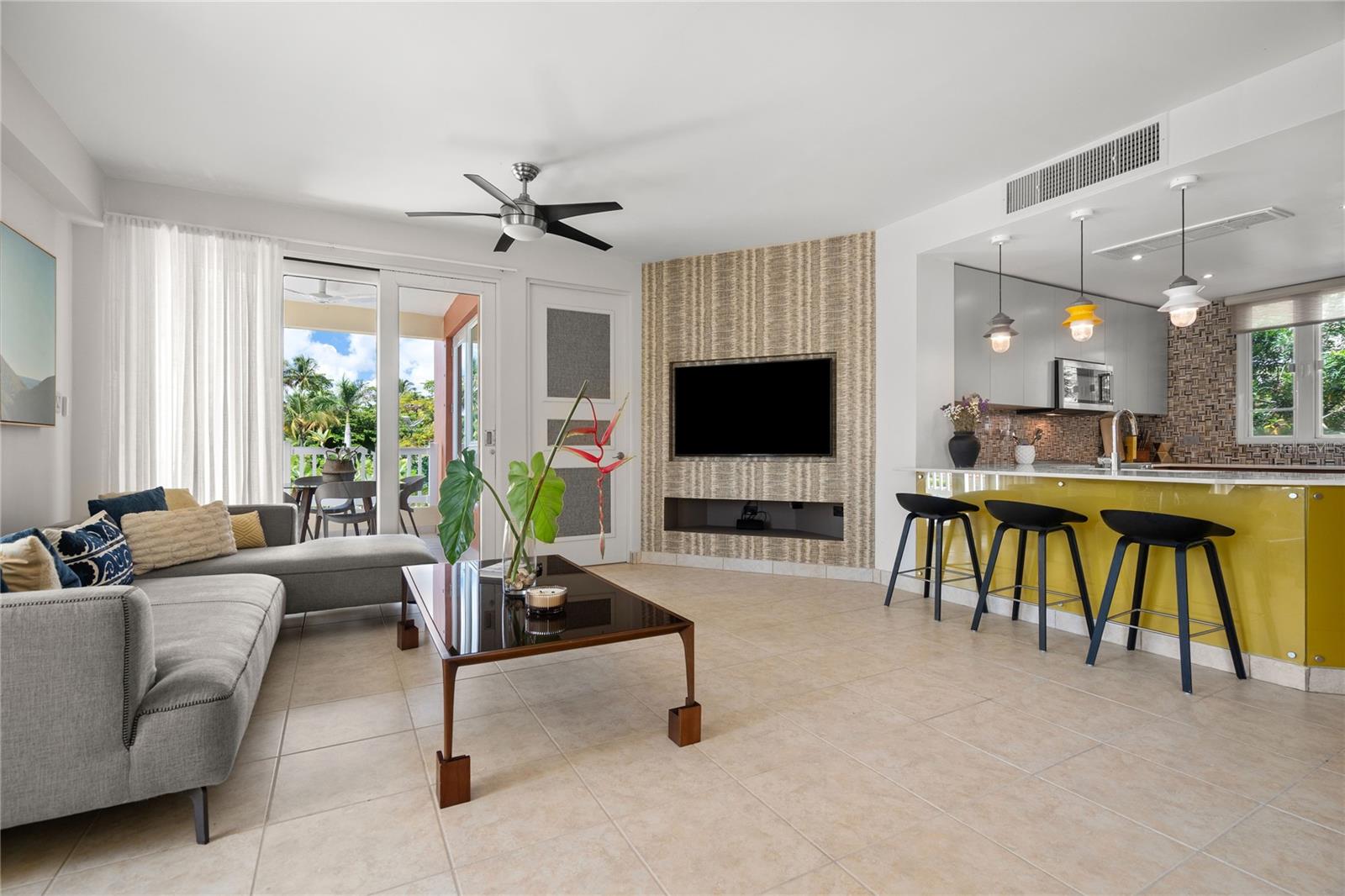 100 OCEAN DRIVE 125