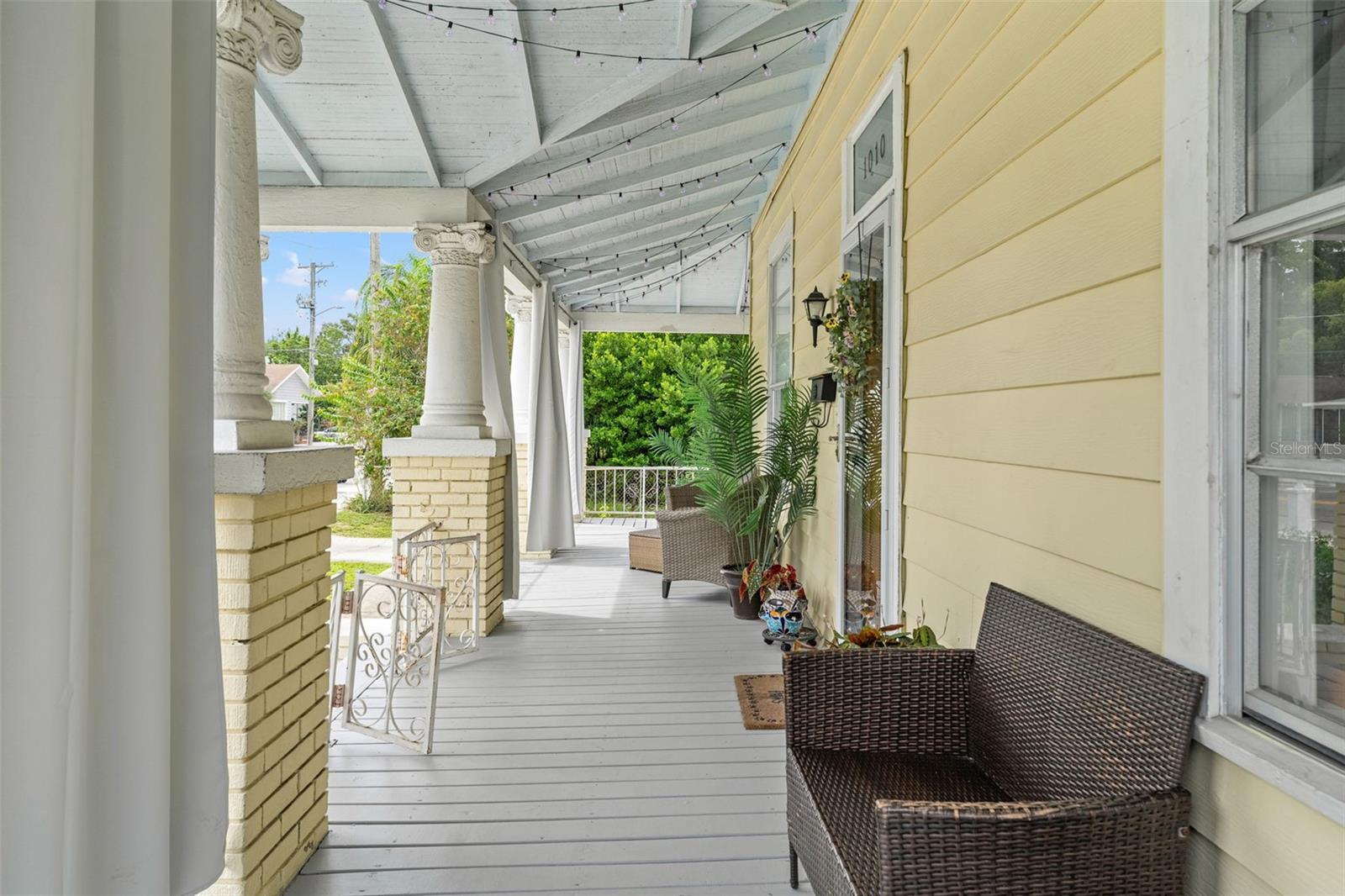 1010 E COLUMBUS DRIVE