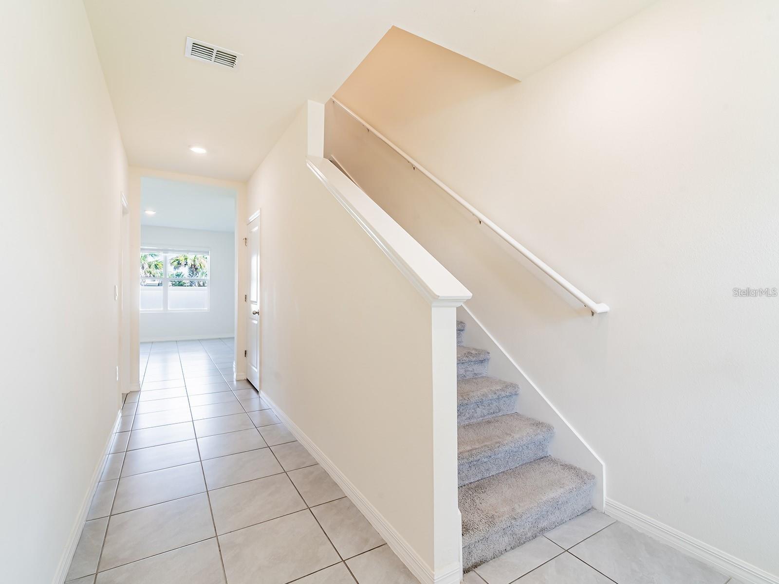 AVALON PARK WEST-NORTH PH 1A & - Residential Lease