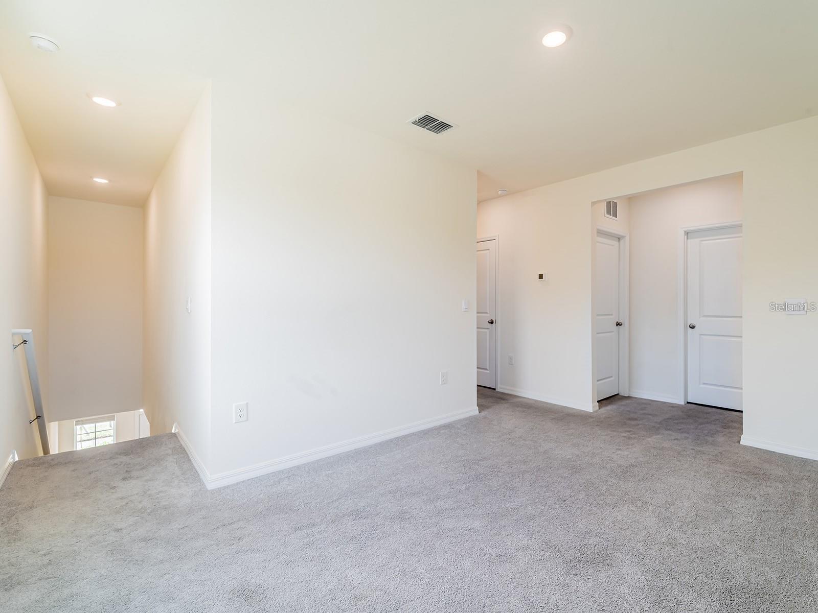 AVALON PARK WEST-NORTH PH 1A & - Residential Lease