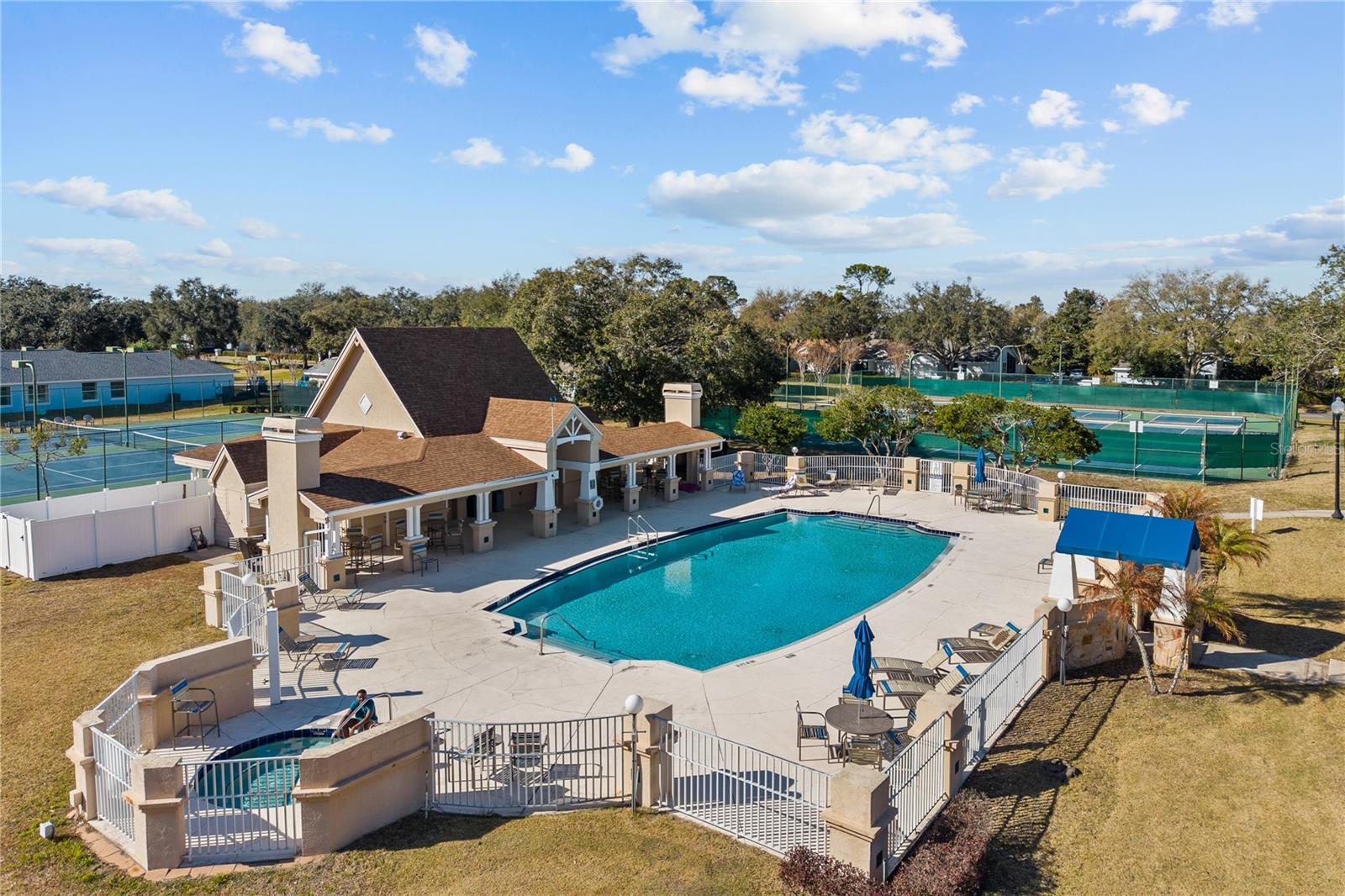 MT DORA COUNTRY CLUB MT DORA PH 02-4 - Residential