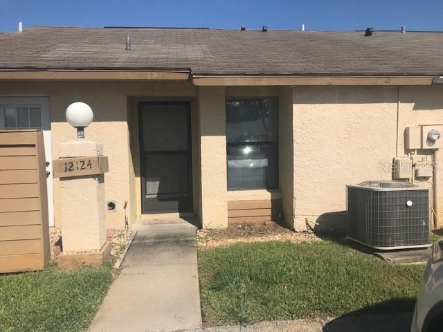 1-Story Condo. carpet. Tile floors. Indoor Laundry. MUST HAVE HOA APPROVAL! NO pets! Convenient to local schools, shopping, restaurants, and the train station. Steps away from the community pool. Quick access to 417 & turnpike. walking distance to community pool.