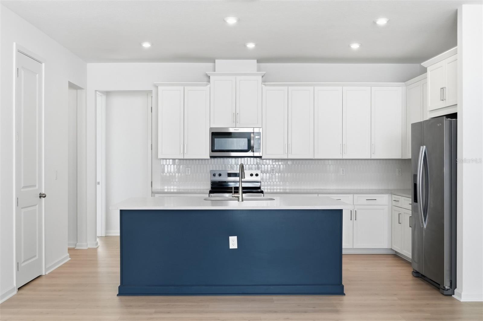 13273 GENERATIONS AVENUE