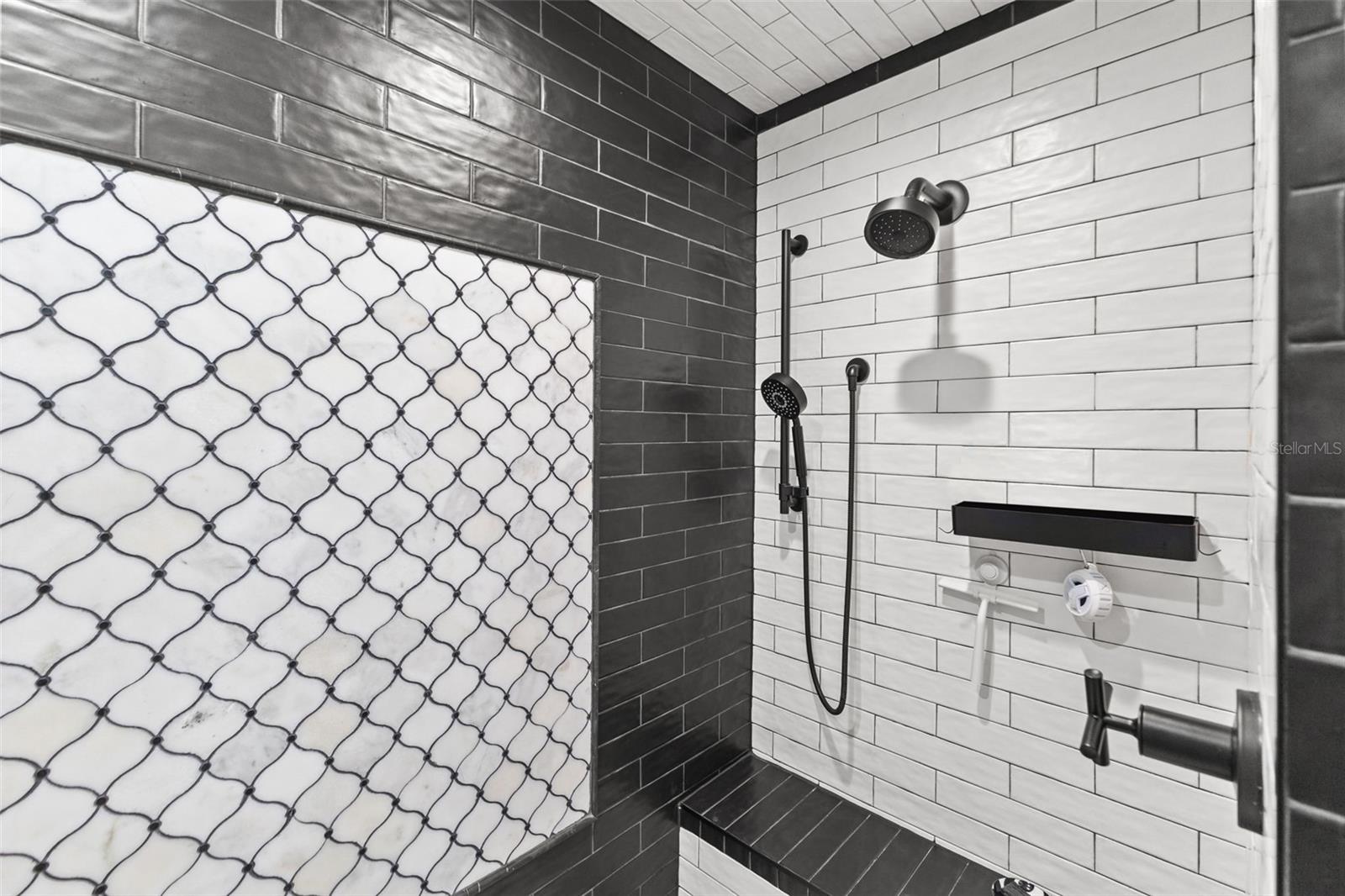 MONTICELLO PARK - Residential