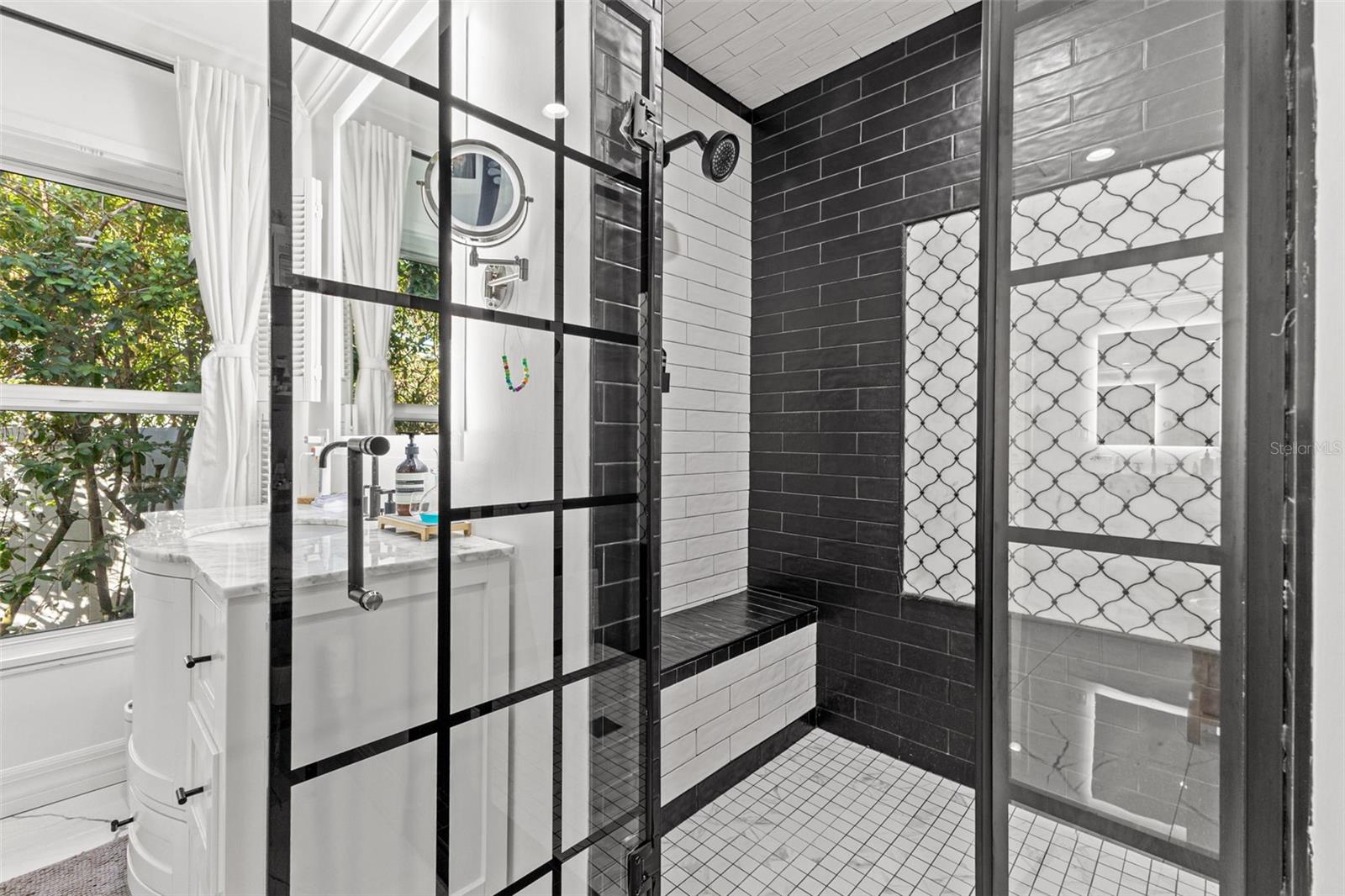 MONTICELLO PARK - Residential