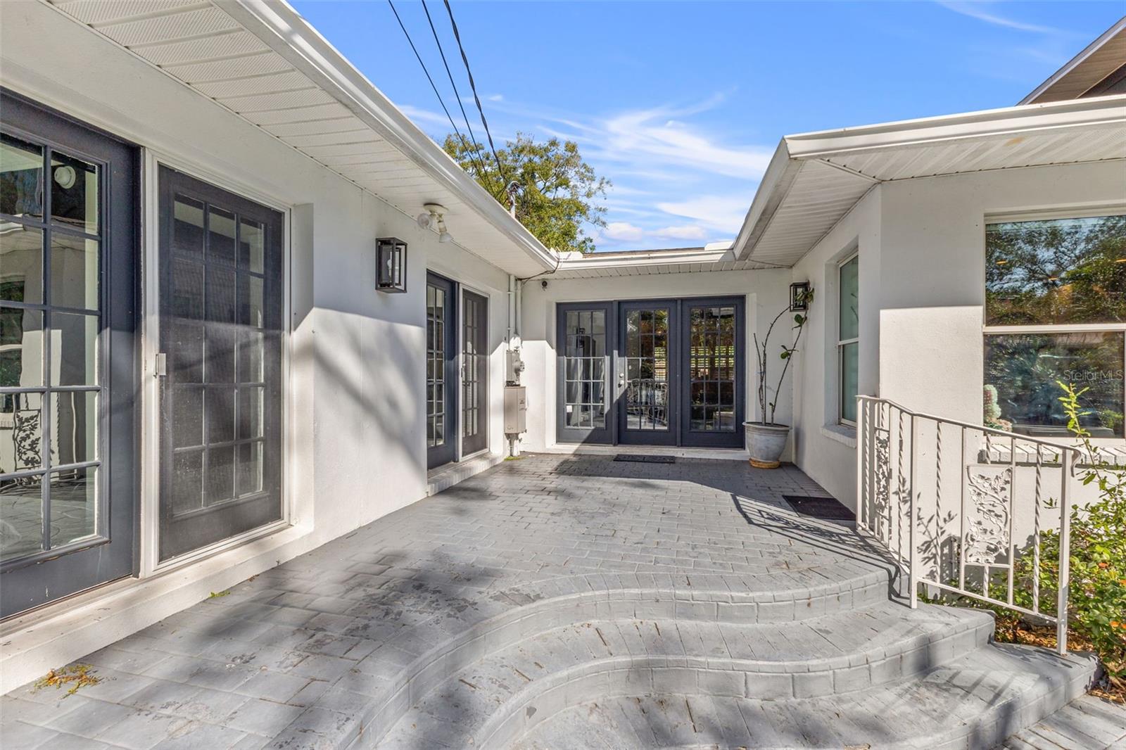 MONTICELLO PARK - Residential