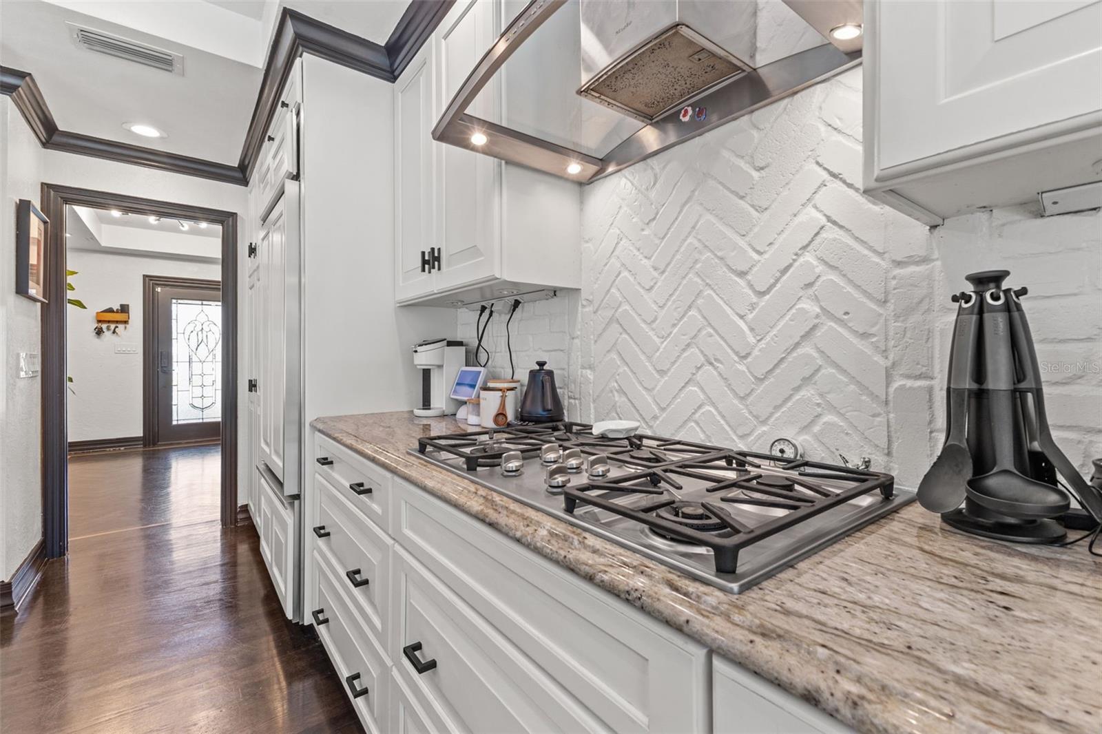 MONTICELLO PARK - Residential