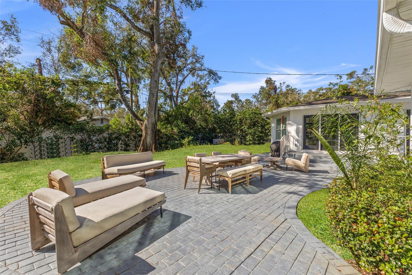 MONTICELLO PARK - Residential