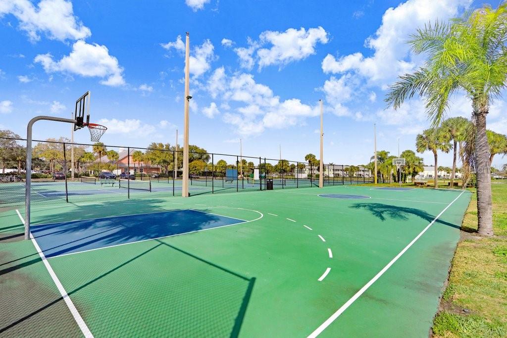 WATERSIDE AT COQUINA KEY SOUTH - Residential