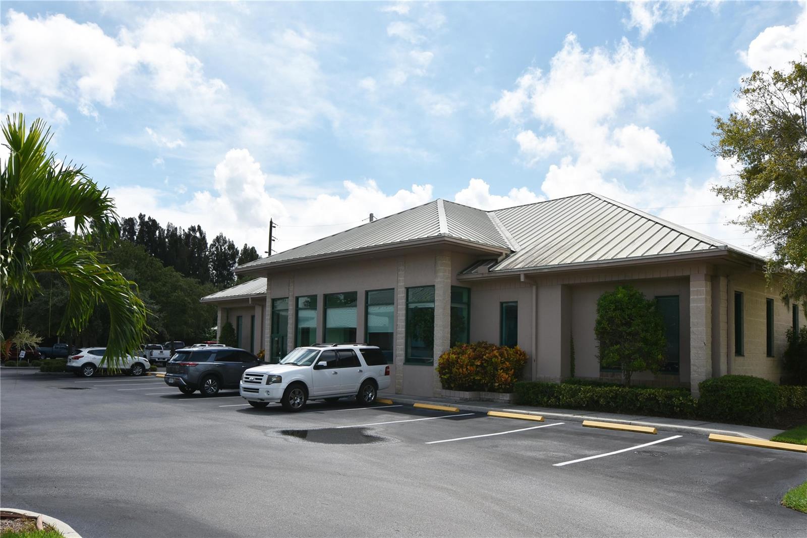 PORT RICHEY LAND CO - Commercial Lease