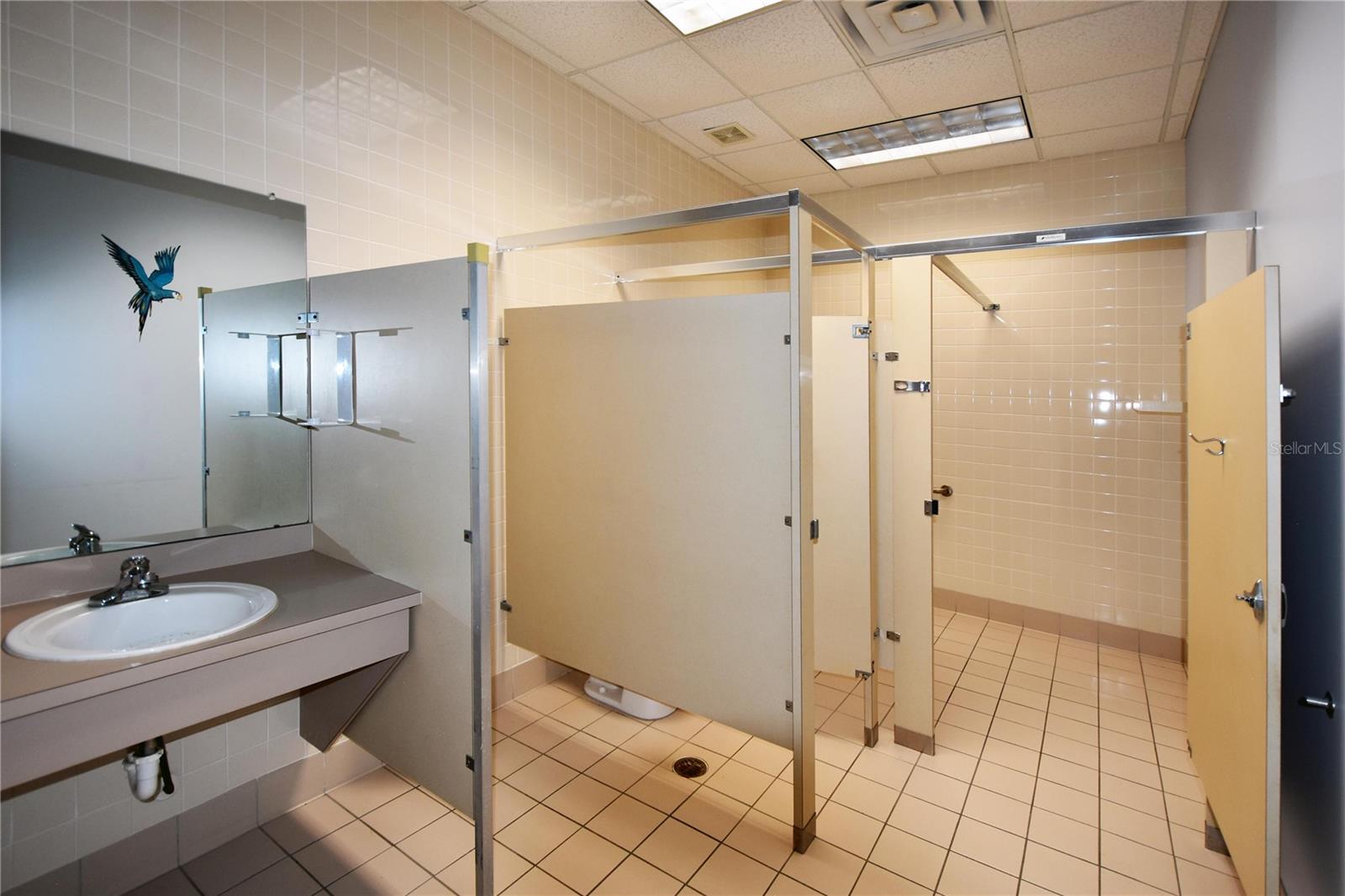 PORT RICHEY LAND CO - Commercial Lease