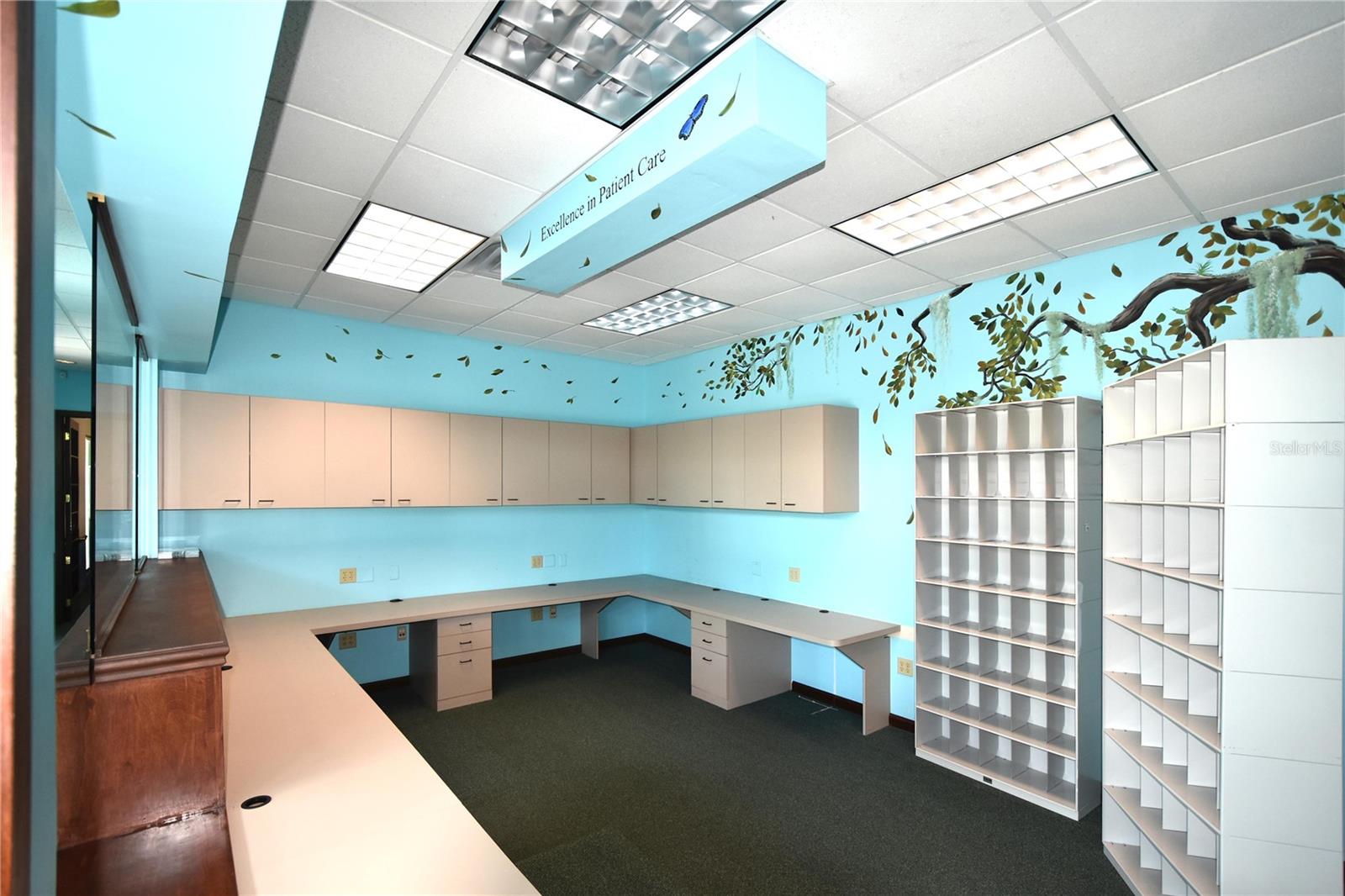 PORT RICHEY LAND CO - Commercial Lease