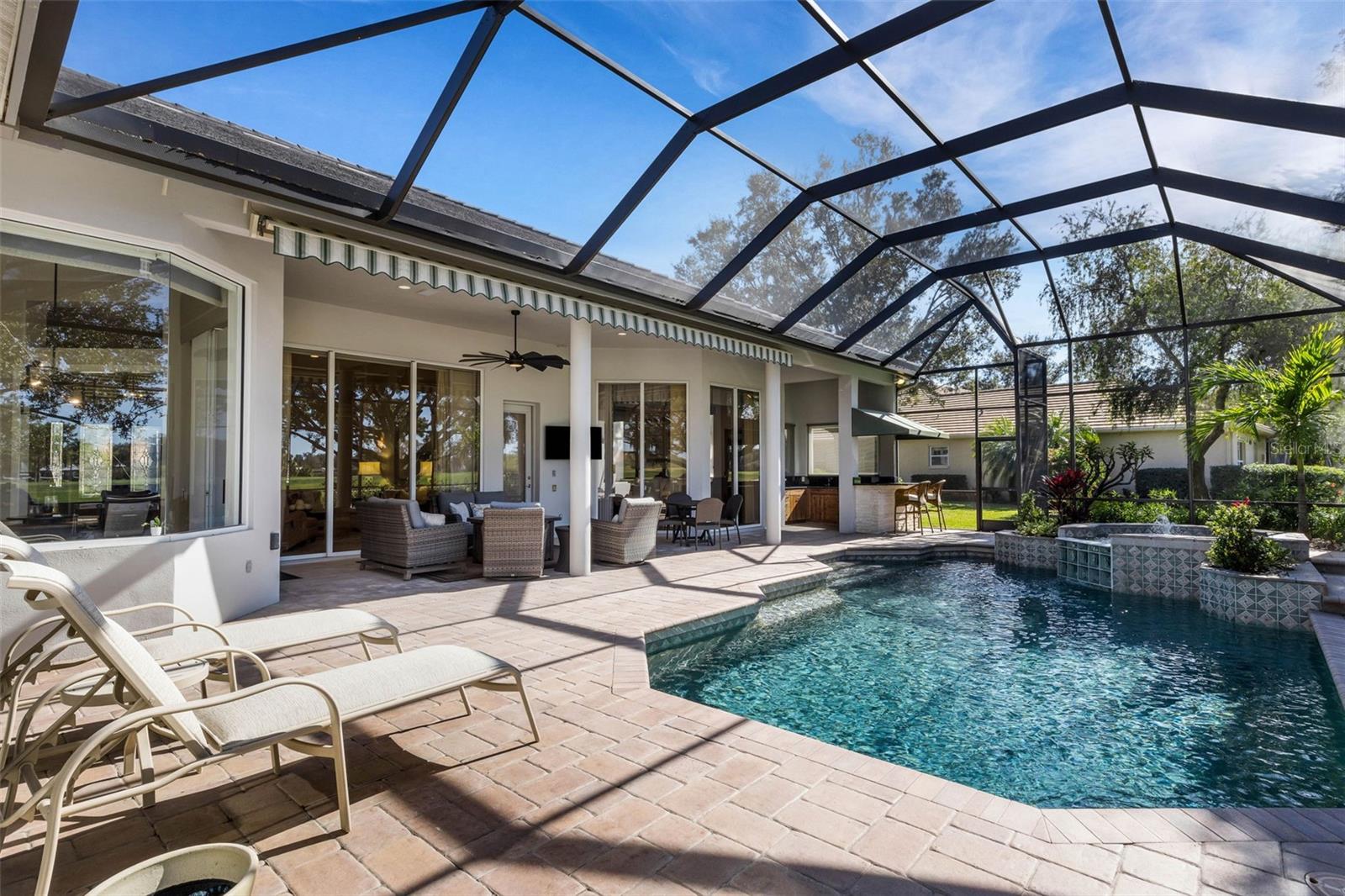 LAUREL OAK ESTATES SEC 01 - Residential