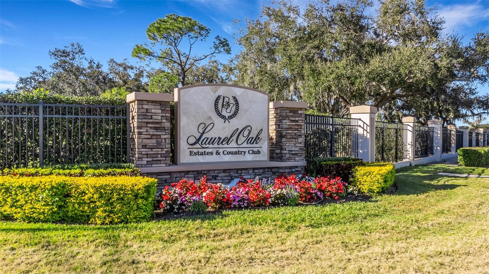 LAUREL OAK ESTATES SEC 01 - Residential
