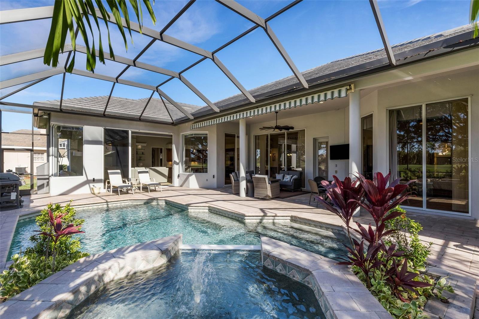 LAUREL OAK ESTATES SEC 01 - Residential