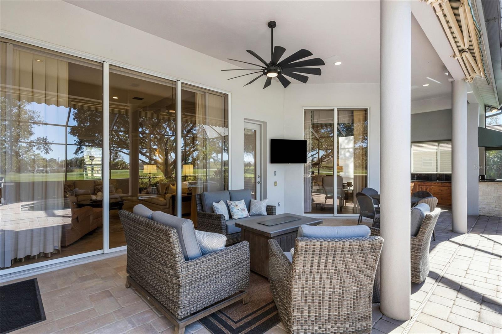 LAUREL OAK ESTATES SEC 01 - Residential