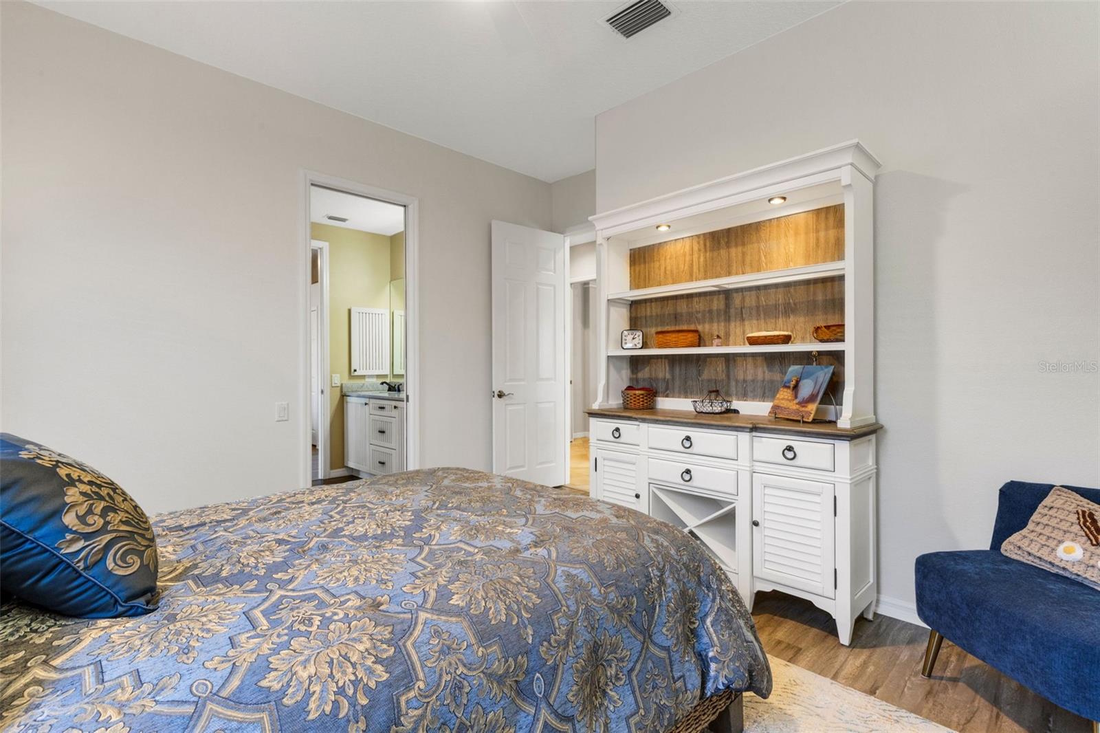 LAUREL OAK ESTATES SEC 01 - Residential