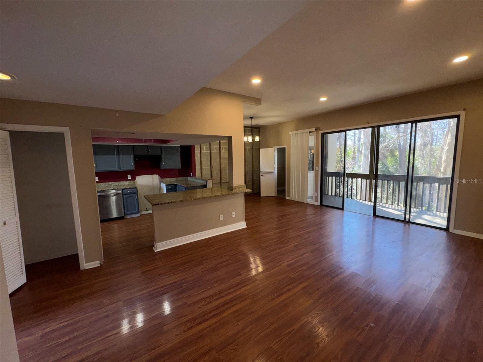 4842 PEBBLE BEACH DRIVE 1006C