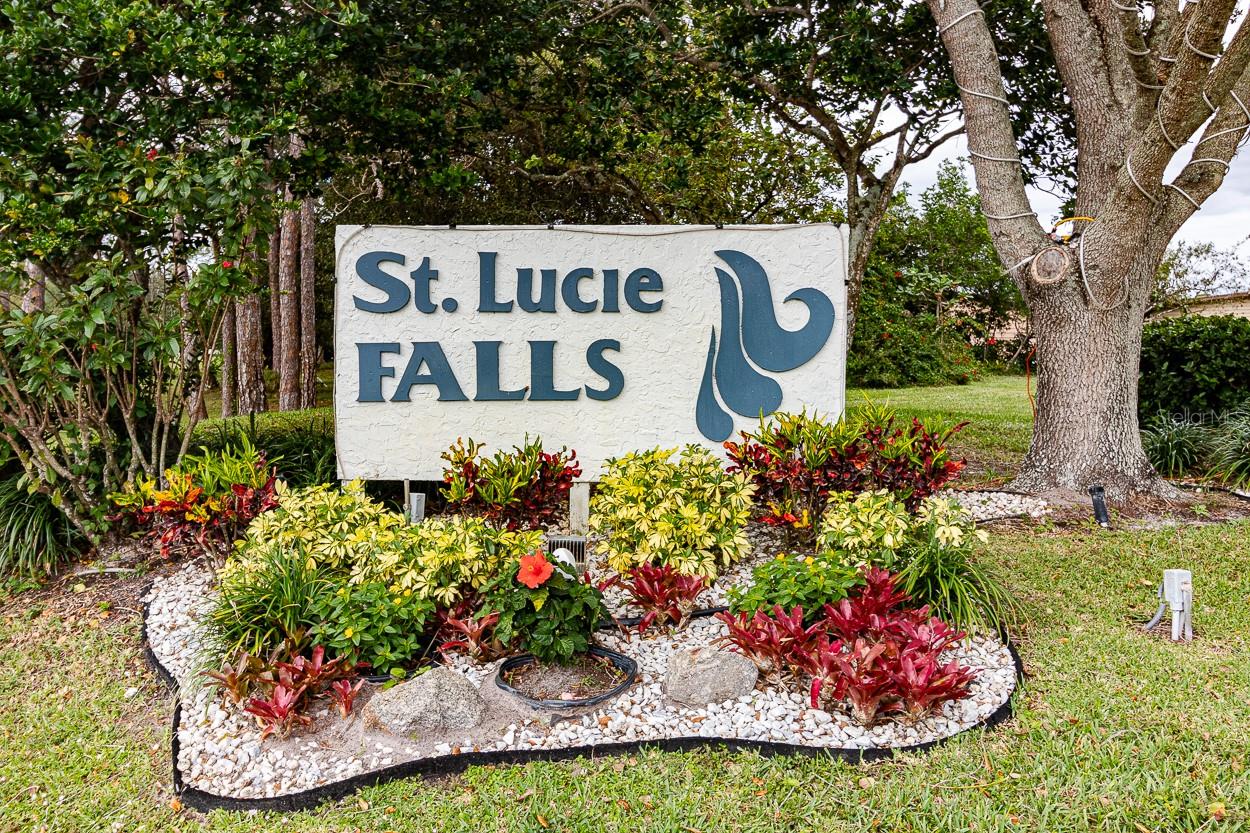ST LUCIE FALLS REV PRCL 15 - Residential