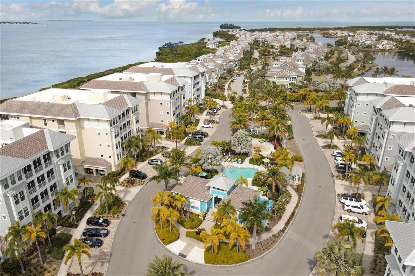 MARINA WALK ON ONE PARTICULAR HARBOUR - Residential