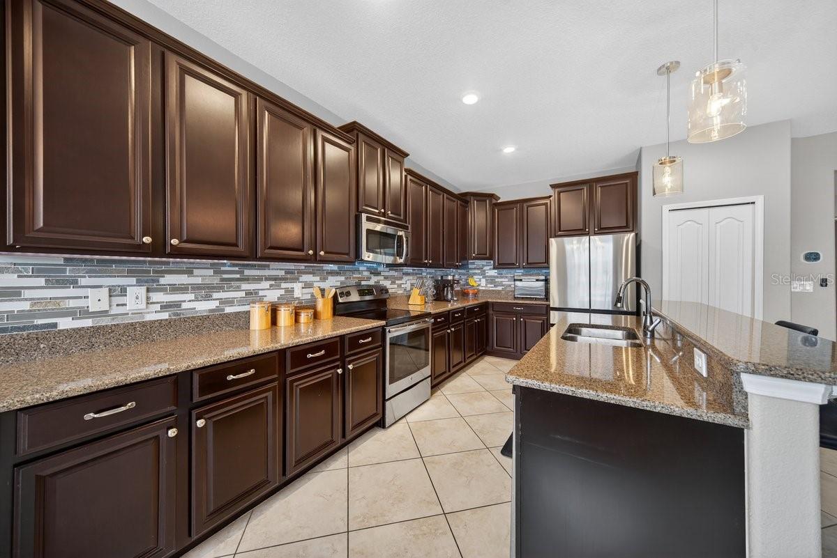 WYNDHAM LAKES ESTATES - Residential