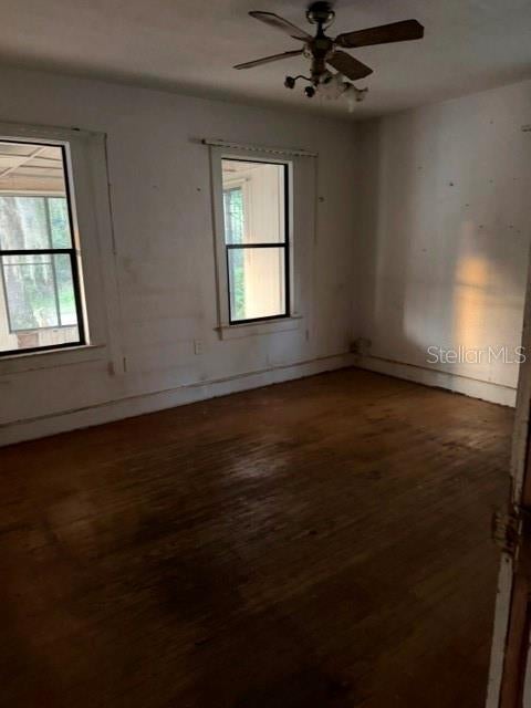 1607 CENTER STREET