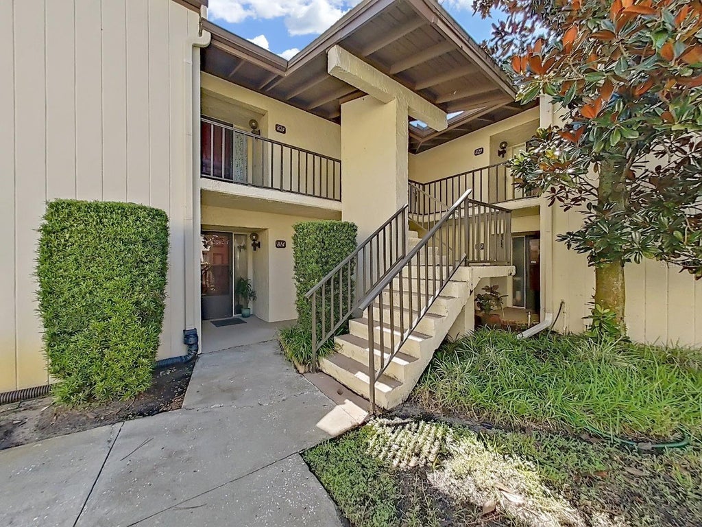 Photo of 700 Starkey Road #824, Largo, FL 33771 (MLS # TB8548257)